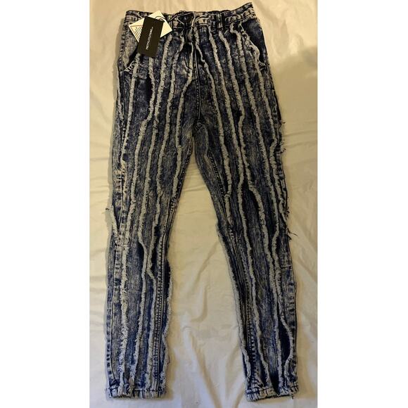 Pretty Little Thing Flare Jean - Size: 8 - Washed Blue - PrettyLittleThing New - Picture 1 of 11